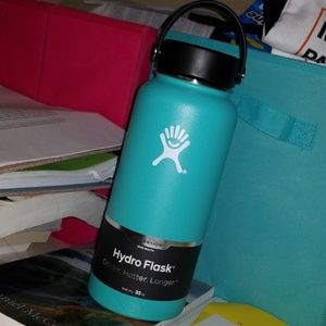 32 oz mint Hydro Flask
